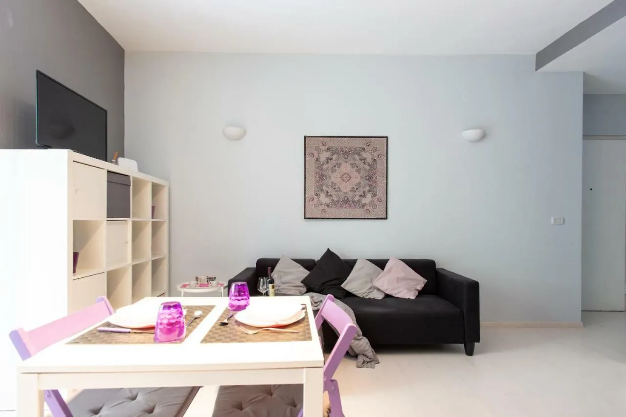 Holiday home Fv Studios Chiaia Naples Italy